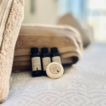 Vue Mer Au Carre D'or De Ajaccio - Parking, Wifi Appartement *